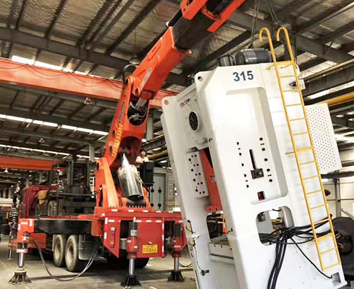 神湾镇附近随车吊出租，轻松解决运输难题